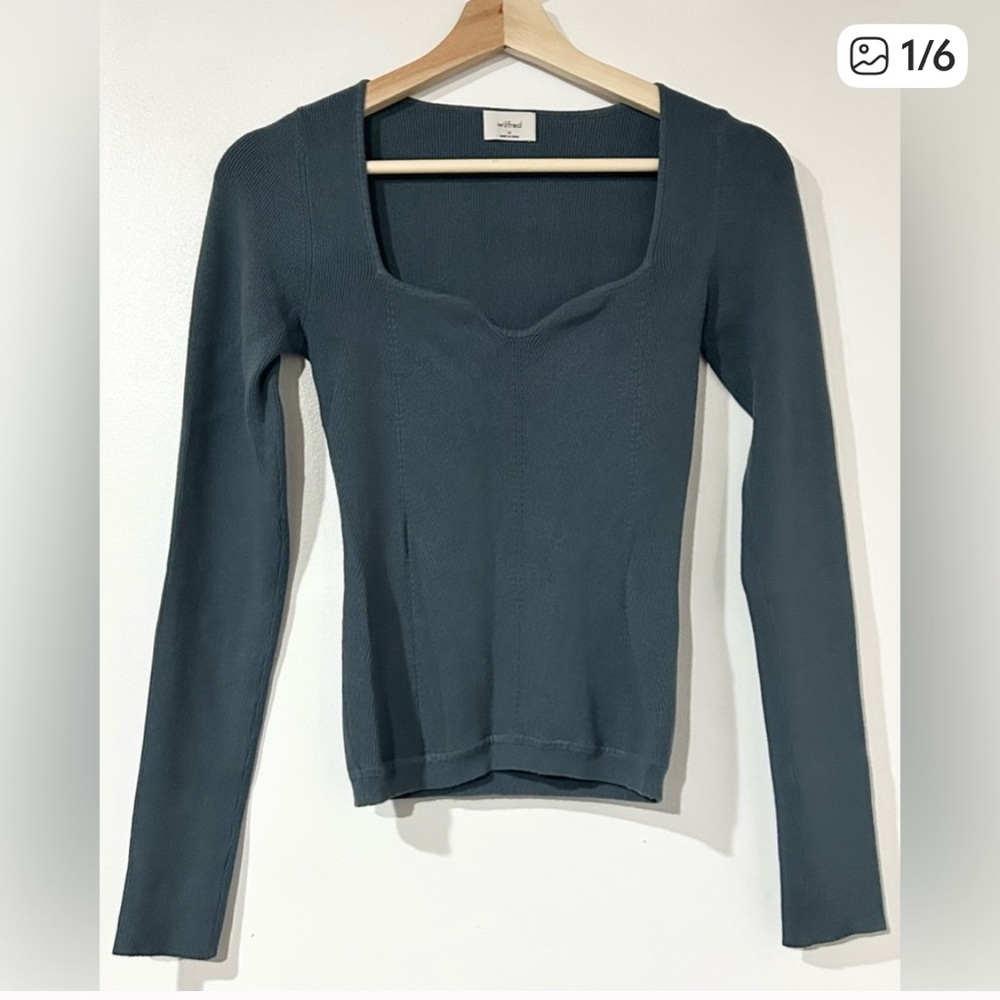Aritzia Wilfred Tuscany Sweater in Shadow Blue M